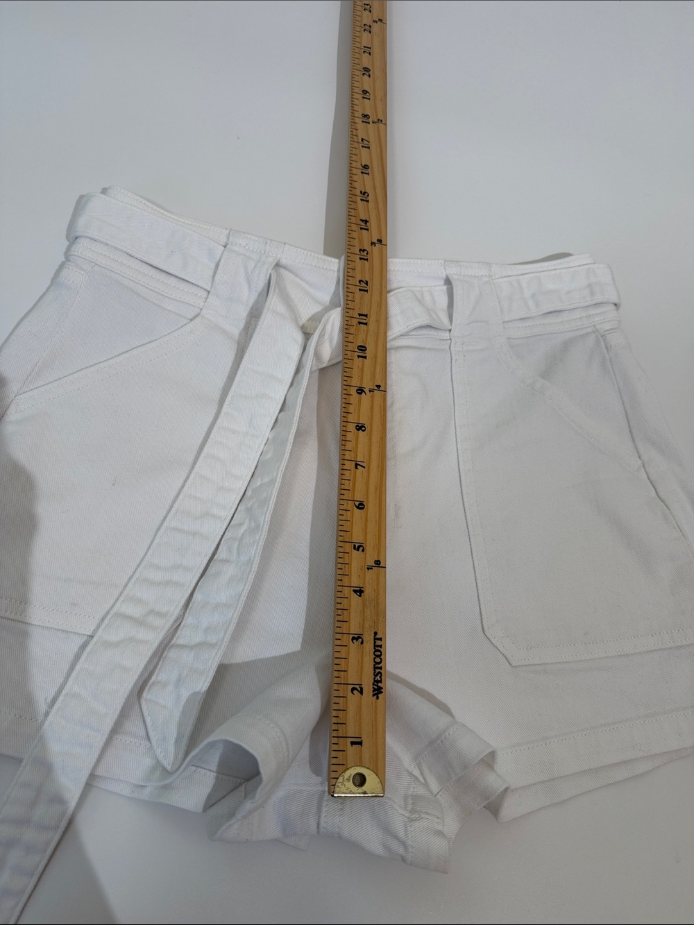 Veronica Beard Louvisa Short Size 29 White Denim EUC - Picture 7 of 10